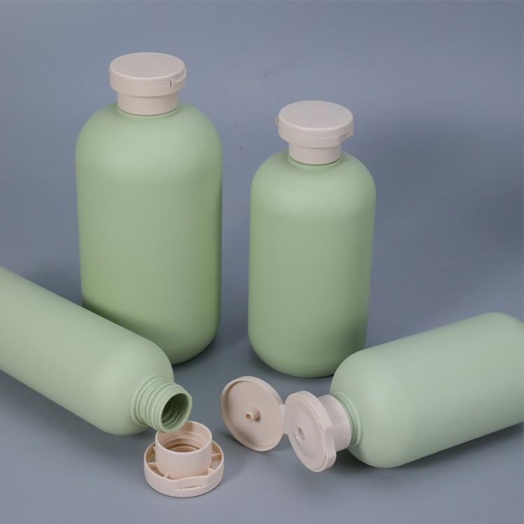 10 oz shampoo bottle